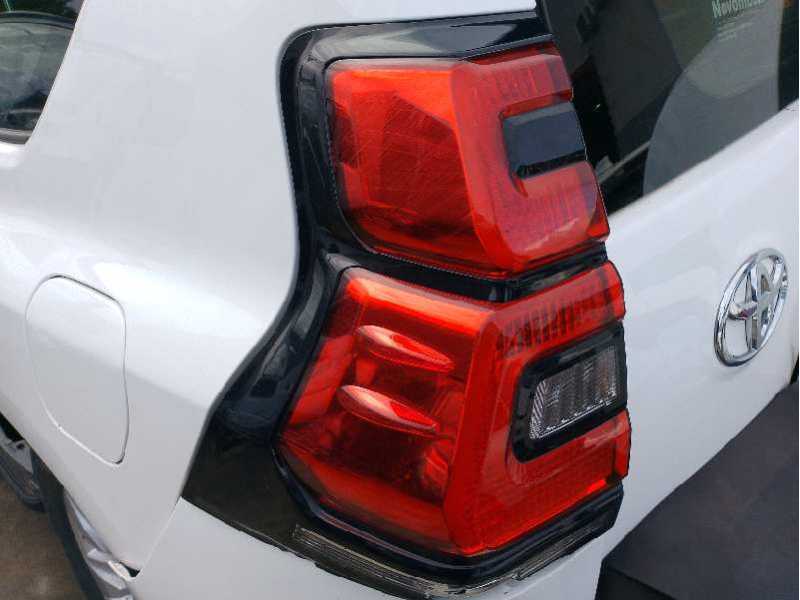 Recambio de piloto trasero izquierdo para toyota land cruiser (j15) referencia OEM IAM   