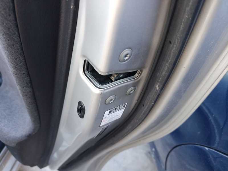 Recambio de cerradura puerta trasera derecha para lexus ct (zwa10_) 200h (zwa10_) referencia OEM IAM 6905033131  