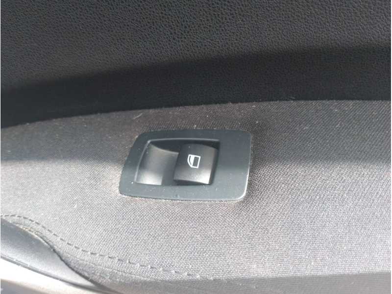 Recambio de mando elevalunas trasero izquierdo para bmw 1 (e87) 118 d referencia OEM IAM 61316945874  