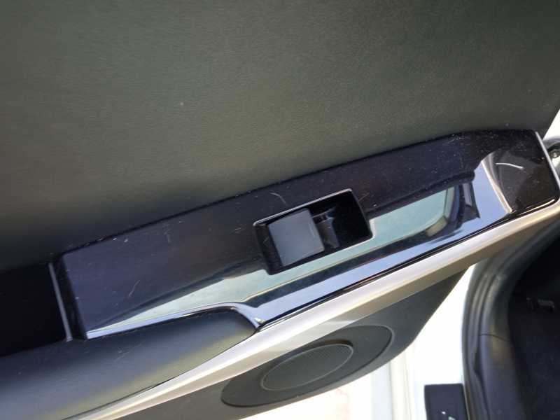 Recambio de mando elevalunas trasero izquierdo para lexus is 2.5 16v cat (híbrido) referencia OEM IAM   