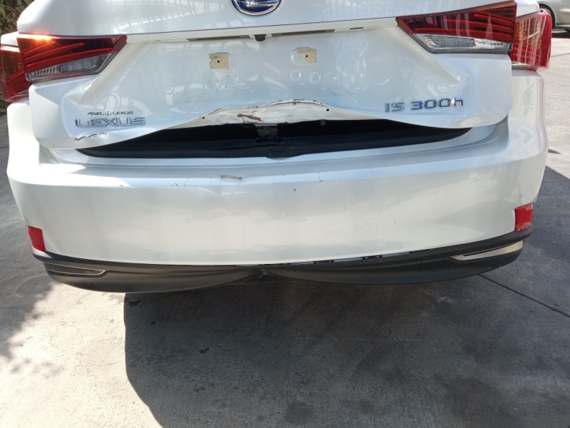 Recambio de paragolpes trasero para lexus is 2.5 16v cat (híbrido) referencia OEM IAM   