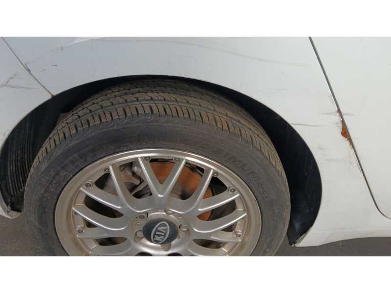 Recambio de amortiguador trasero derecho para kia cee´d (jd) 1.4 crdi 90 referencia OEM IAM 55300A2000  