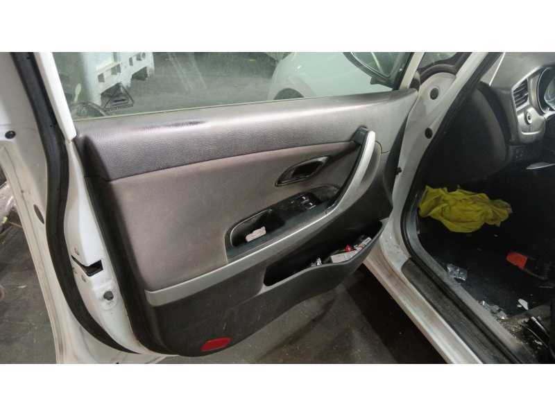 Recambio de elevalunas delantero izquierdo para kia cee´d (jd) 1.4 crdi 90 referencia OEM IAM 82471A2000  