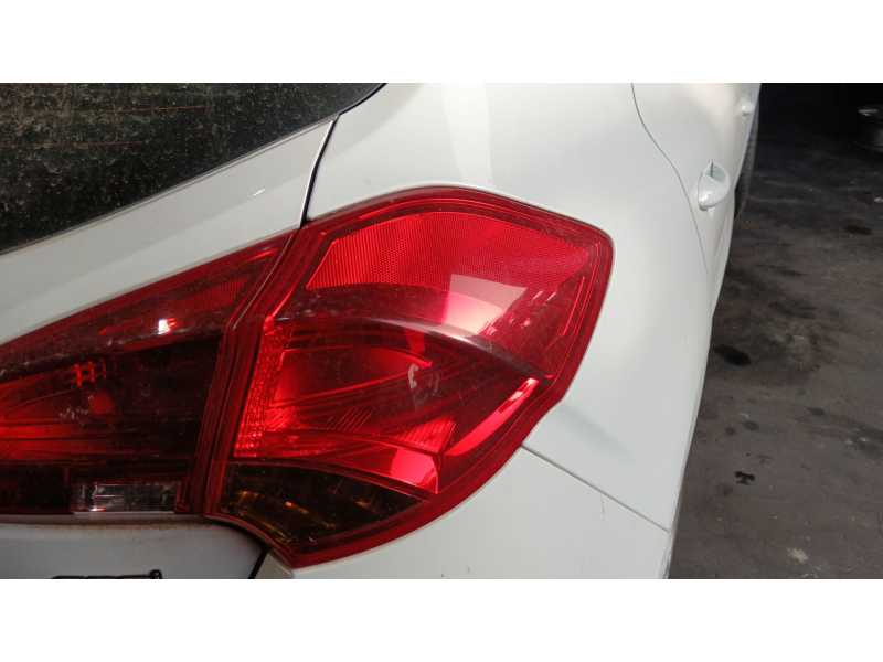Recambio de piloto trasero derecho para kia cee´d (jd) 1.4 crdi 90 referencia OEM IAM 92402A2000  