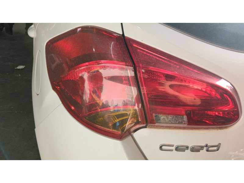 Recambio de piloto trasero izquierdo para kia cee´d (jd) 1.4 crdi 90 referencia OEM IAM 92401A2000  