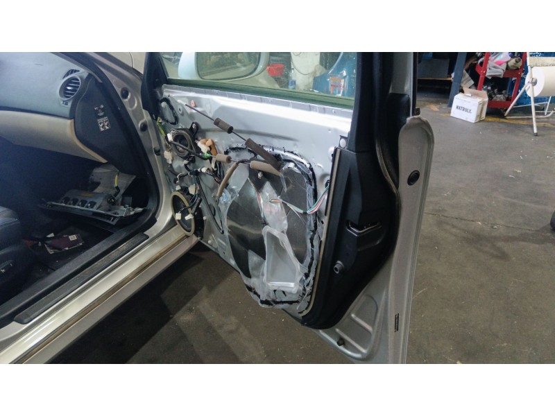 Recambio de elevalunas delantero derecho para lexus is200 (ds2/is2) 2.2 d-4d cat referencia OEM IAM   