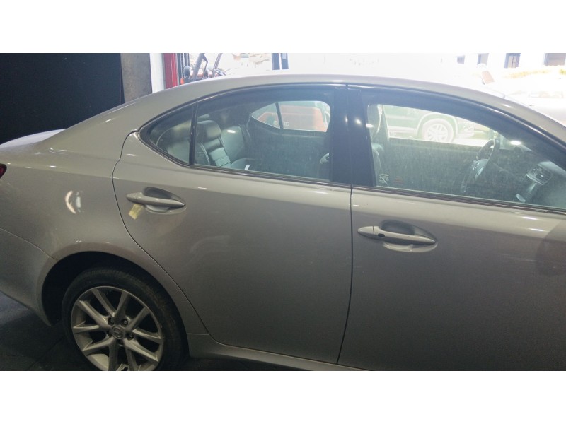 Recambio de puerta trasera derecha para lexus is200 (ds2/is2) 2.2 d-4d cat referencia OEM IAM   