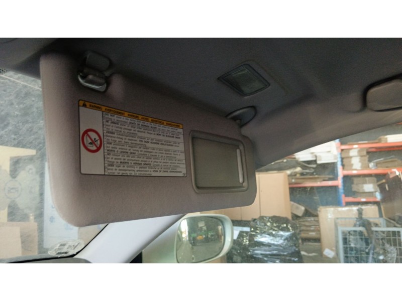 Recambio de parasol derecho para lexus is200 (ds2/is2) 2.2 d-4d cat referencia OEM IAM   