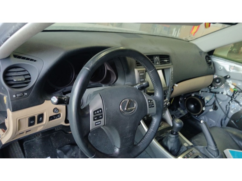 Recambio de volante para lexus is200 (ds2/is2) 2.2 d-4d cat referencia OEM IAM   