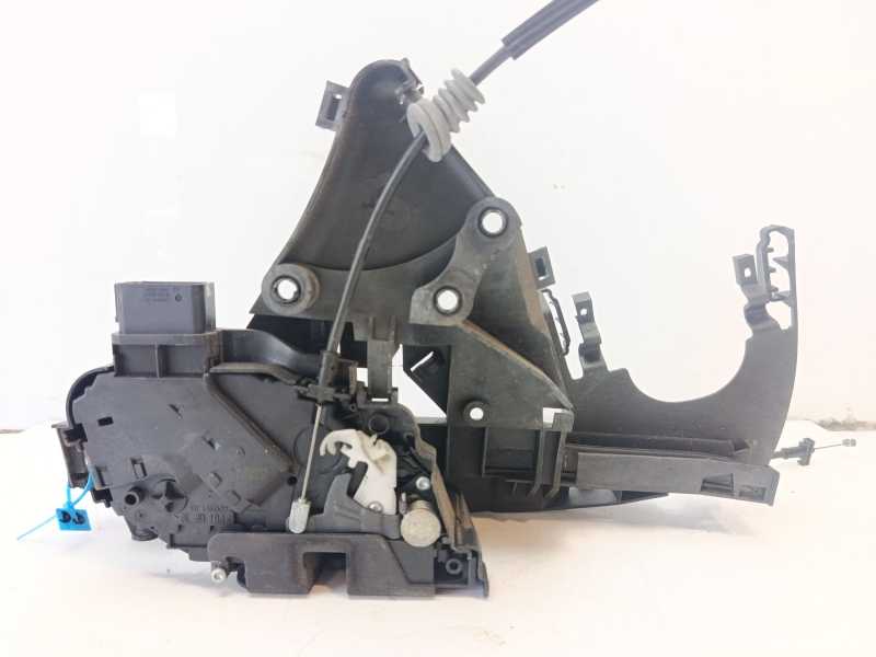 Recambio de cerradura puerta delantera derecha para volvo v50 (545) 2.0 d referencia OEM IAM 985915  30784047