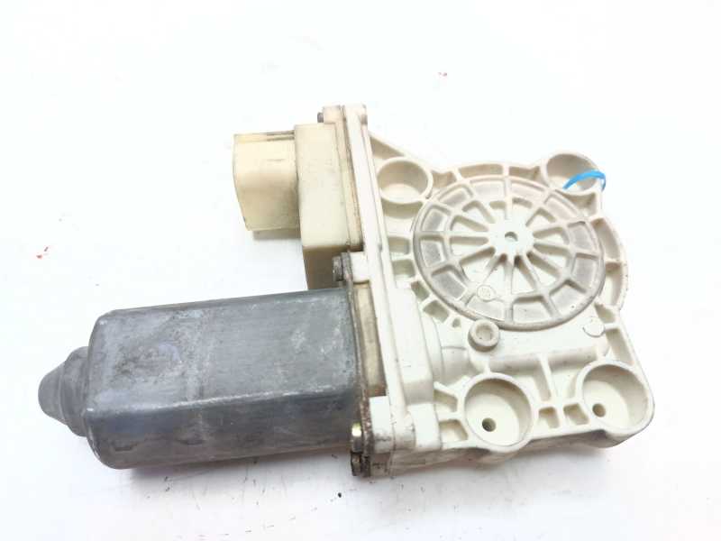 Recambio de motor elevalunas trasero derecho para bmw 7 (e65, e66, e67) 730 ld referencia OEM IAM 67628382002  105964101774