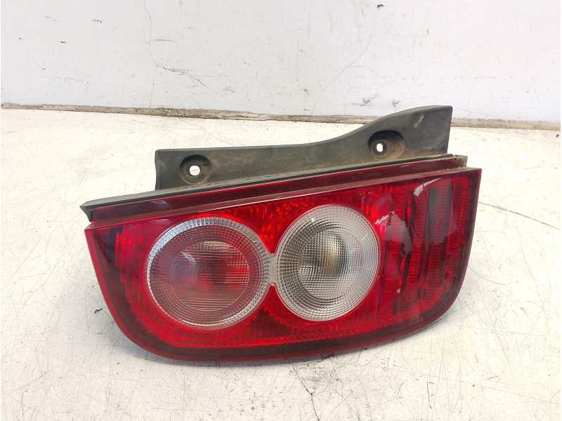 Recambio de piloto trasero izquierdo para nissan micra iii (k12) 1.2 16v referencia OEM IAM 265551619R  