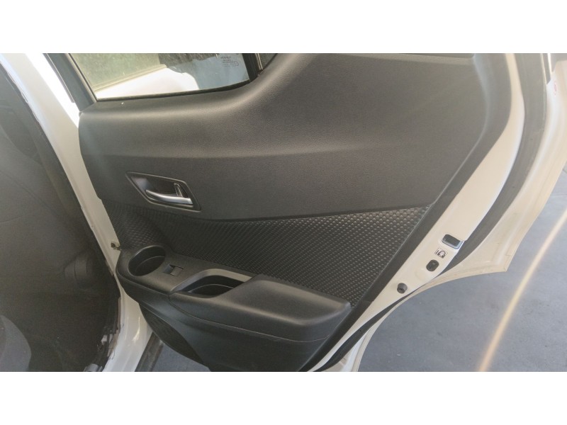 Recambio de guarnecido puerta trasera derecha para toyota c-hr (_x1_) 1.8 hybrid (zyx10_, zyx11_) referencia OEM IAM   