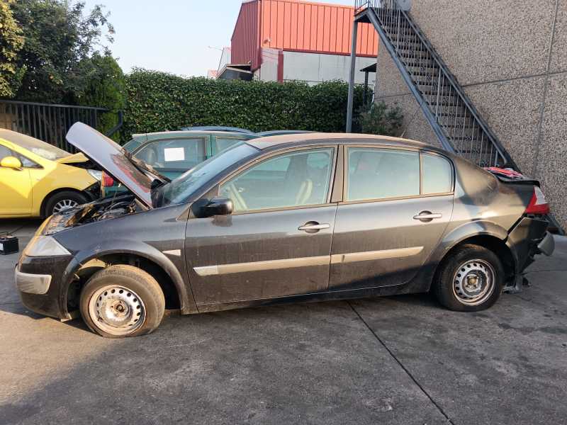 renault megane ii sedán (lm0/1_) del año 2005