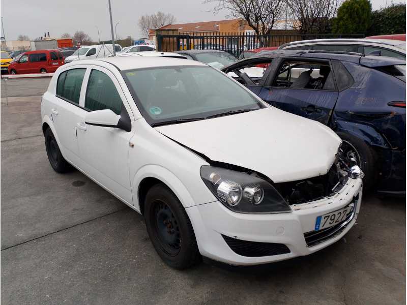 opel astra h sedán (a04) del año 2009