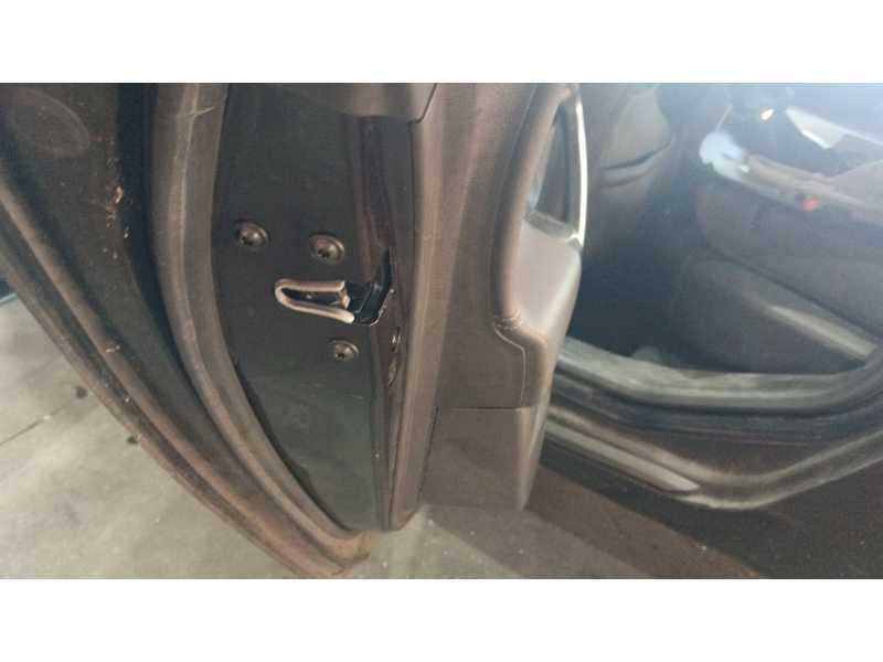 Recambio de cerradura puerta trasera izquierda para opel insignia a (g09) 2.0 cdti (68) referencia OEM IAM   