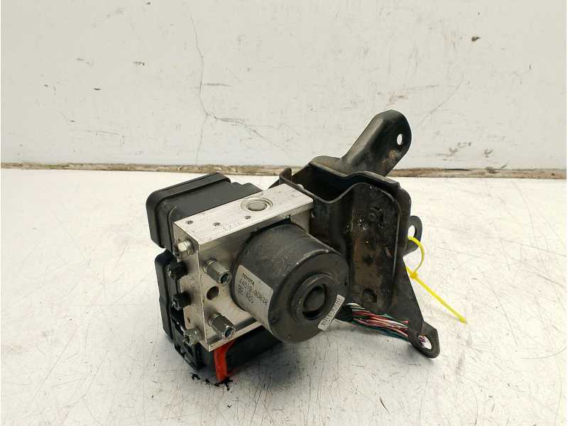 Recambio de abs para toyota yaris (_p9_) 1.4 d-4d (nlp90_) referencia OEM IAM 440500D031 895410D040 