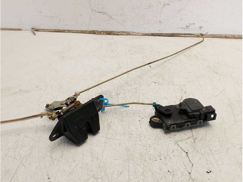 Recambio de cerradura maletero / porton para ssangyong rodius line referencia OEM IAM 7141021002  