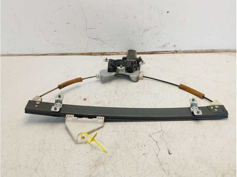 Recambio de elevalunas trasero derecho para ssangyong rodius line referencia OEM IAM 7334021000  