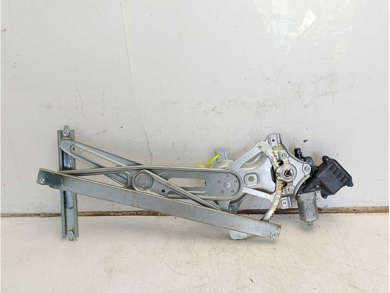 Recambio de elevalunas delantero izquierdo para toyota yaris (_p9_) 1.4 d-4d (nlp90_) referencia OEM IAM 698200D041  