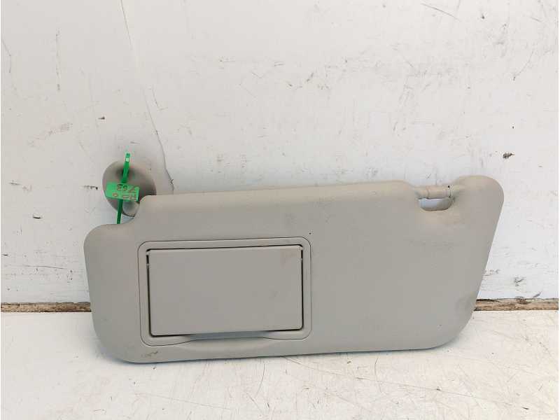 Recambio de parasol izquierdo para toyota yaris hsd active referencia OEM IAM 743200DC50B0  
