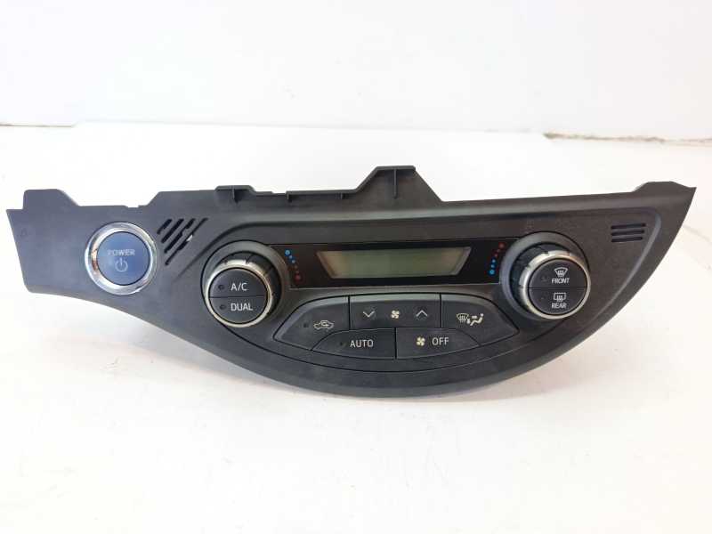 Recambio de mando calefaccion / aire acondicionado para toyota yaris hsd active referencia OEM IAM 559000D800C1 75F206 75H394