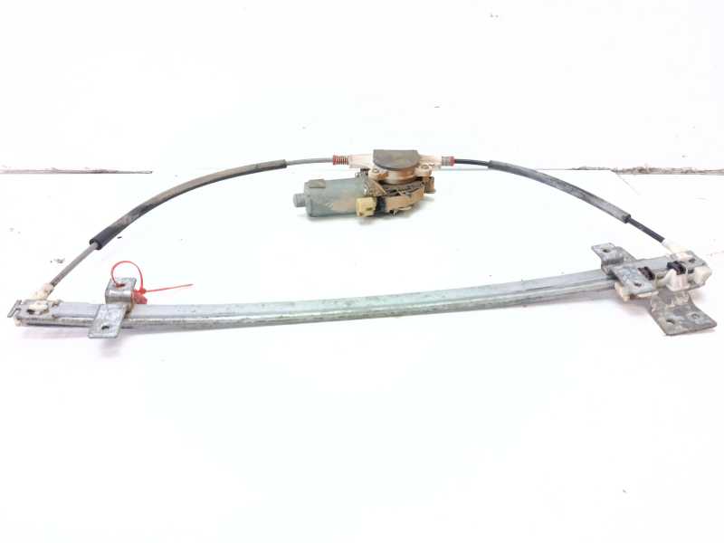 Recambio de elevalunas delantero derecho para nissan terrano ii (r20) 2.7 tdi 4wd referencia OEM IAM 807002X000  0130821721