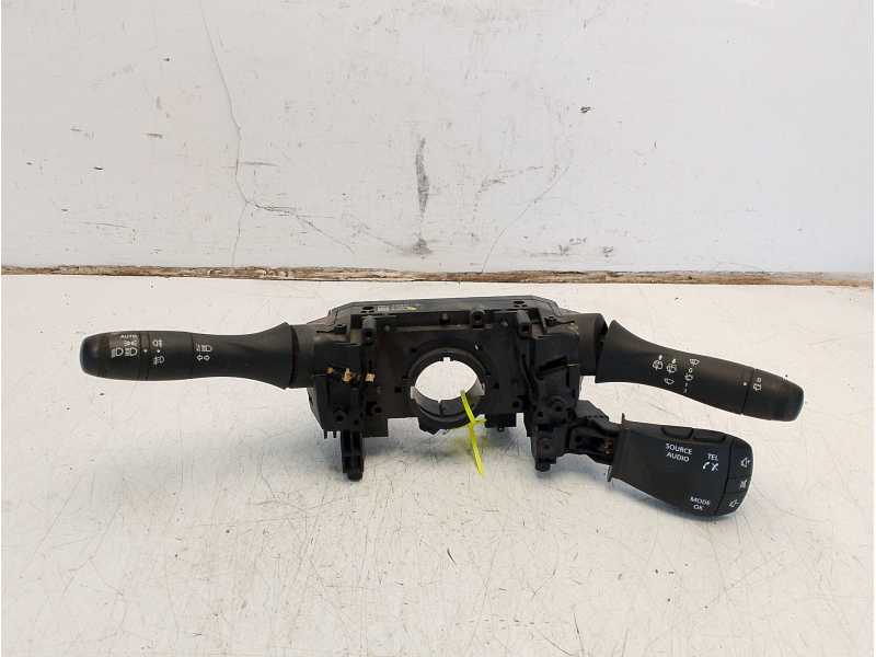 Recambio de mando multifuncion para dacia duster (hm_) 1.3 tce 150 (hmm3) referencia OEM IAM 255678207R  