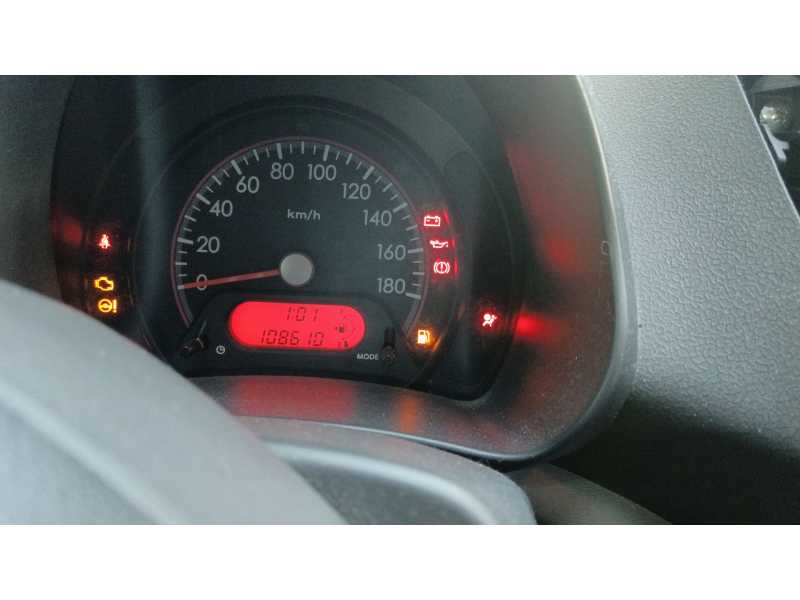 nissan pixo (ua0) del año 2009