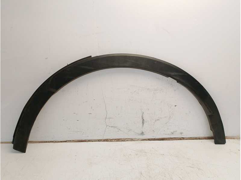 Recambio de aletin trasero izquierdo para toyota c-hr referencia OEM IAM 75606F4010  