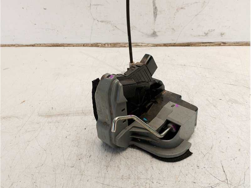 Recambio de cerradura puerta trasera derecha para hyundai i20 ii (gb, ib) 1.4 crdi referencia OEM IAM 81420C8020  