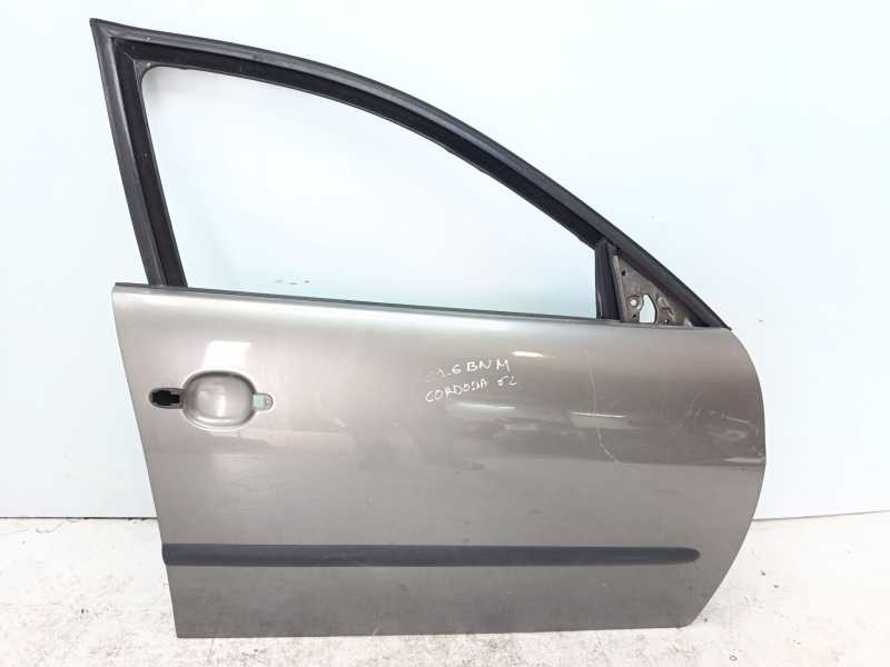 Recambio de puerta delantera derecha para seat cordoba (6l2) 1.9 tdi referencia OEM IAM 6L4831056S  