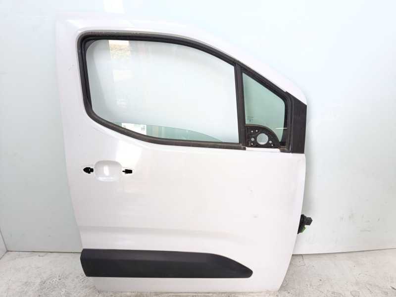 Recambio de puerta delantera derecha para toyota proace verso referencia OEM IAM SU001B3310  