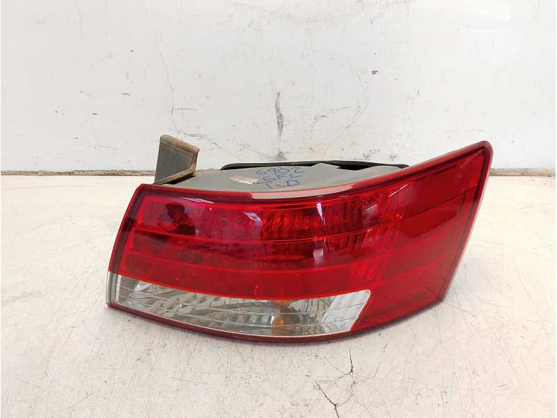 Recambio de piloto trasero derecho para hyundai sonata (nf) 2.4 style referencia OEM IAM 924023K010  