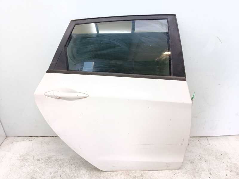 Recambio de puerta trasera derecha para hyundai i30 (gd) style referencia OEM IAM 77003A6000  