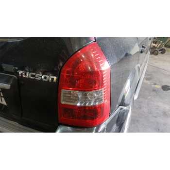 PILOTO TRASERO DERECHO 924022E010 