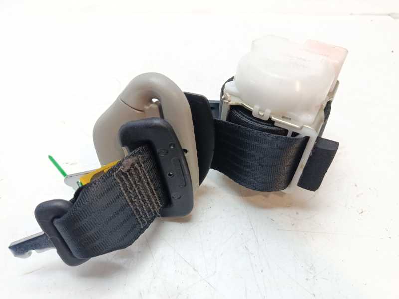 Recambio de cinturon seguridad trasero central para toyota yaris hsd active referencia OEM IAM 733100D031C0 366123 7G5190