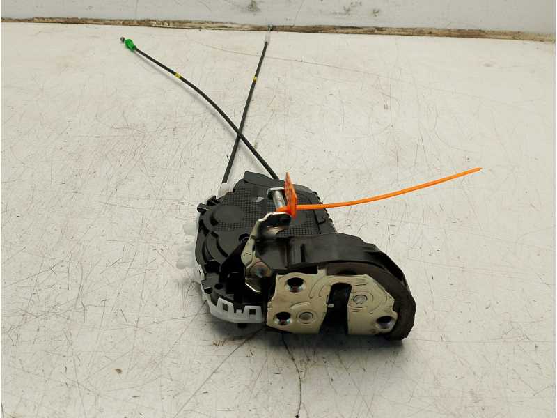 Recambio de cerradura puerta trasera izquierda para toyota yaris hsd active referencia OEM IAM 690600D310  