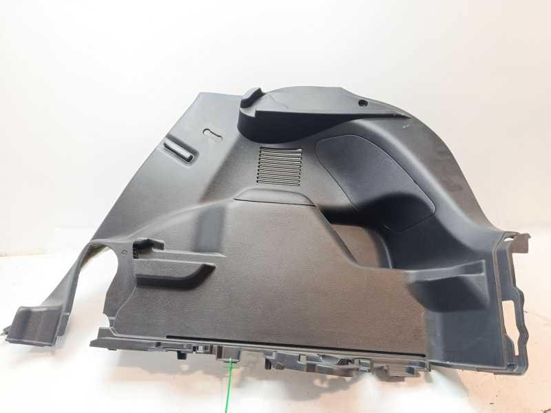 Recambio de molduras traseras para toyota yaris hsd active referencia OEM IAM 647300D290C0 647300D320 647300D290