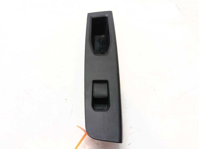 Recambio de mando elevalunas trasero derecho para toyota yaris hsd active referencia OEM IAM 742710D400C2  742710D400