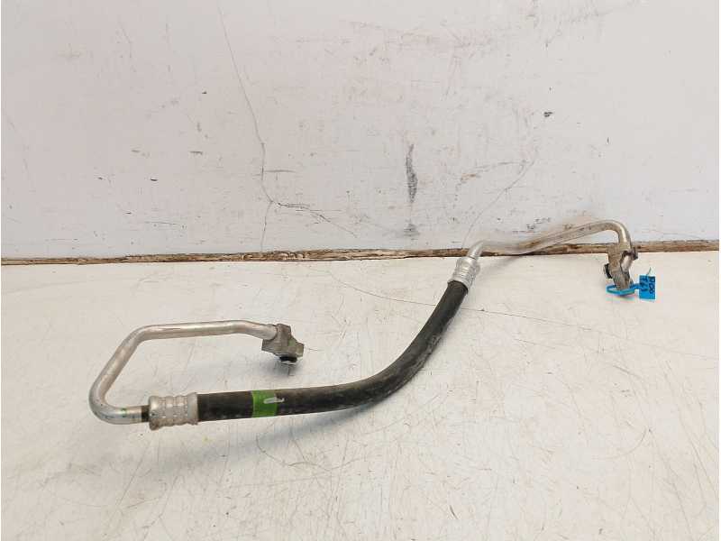 Recambio de tubos aire acondicionado para toyota yaris hsd active referencia OEM IAM 88704K0030  