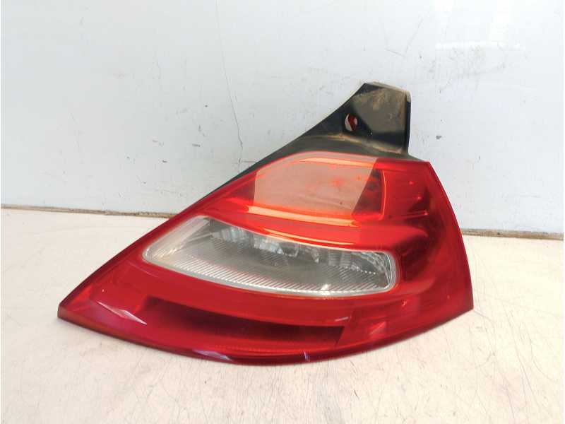 Recambio de piloto trasero derecho para renault megane ii berlina 5p dynamique referencia OEM IAM 8200413216  