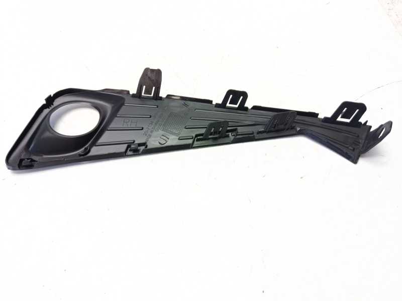 Recambio de rejilla paragolpes derecha para toyota c-hr referencia OEM IAM TY7022123 207134 207134R