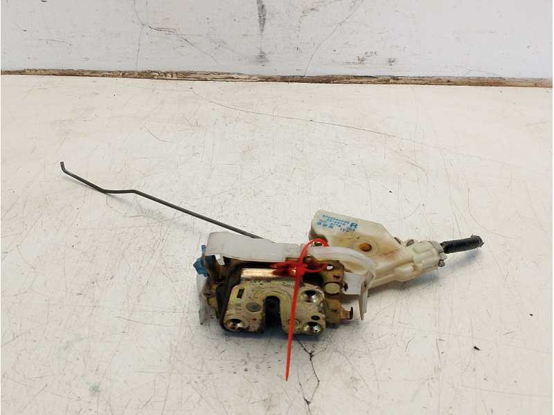 Recambio de cerradura puerta delantera derecha para nissan x-trail (t30) comfort referencia OEM IAM 80552AA200  
