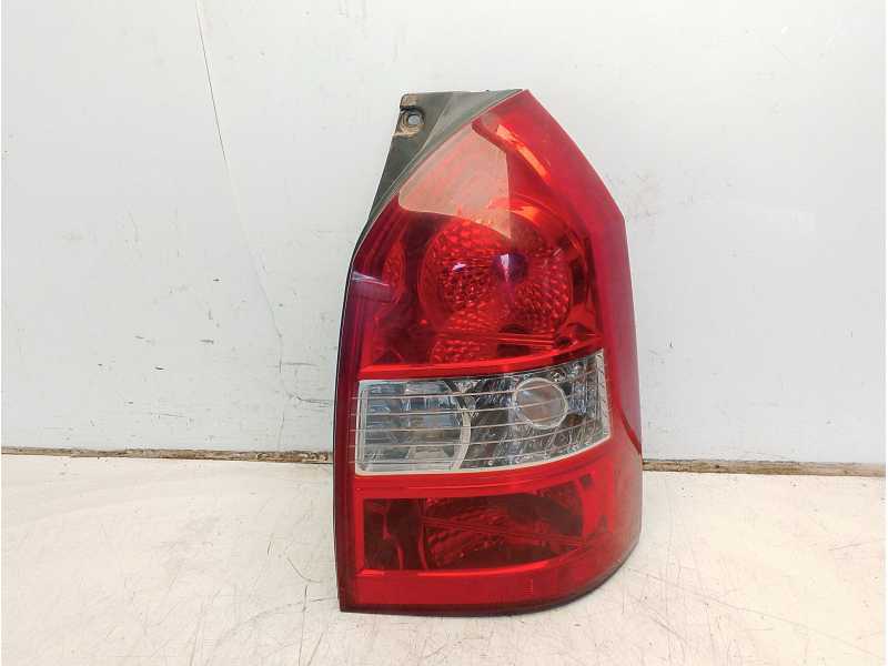 Recambio de piloto trasero derecho para hyundai tucson (jm) 2.0 crdi cat referencia OEM IAM 924022E010  