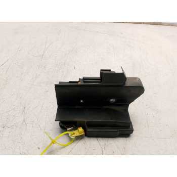 CERRADURA PUERTA TRASERA IZQUIERDA 825034872R 