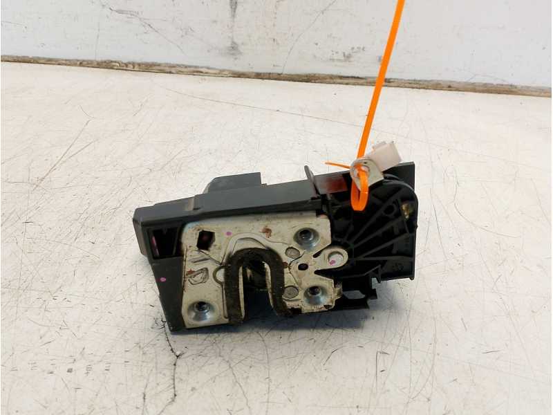 Recambio de cerradura puerta trasera derecha para dacia duster (hm_) 1.3 tce 150 (hmm3) referencia OEM IAM 825020888R  