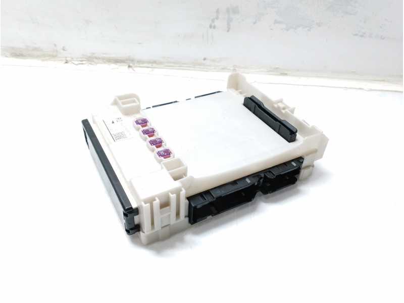 Recambio de modulo electronico para toyota rav4 referencia OEM IAM 8273042890 9I180901 