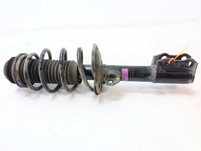 Recambio de amortiguador delantero izquierdo para toyota yaris hsd active referencia OEM IAM 485200D330  
