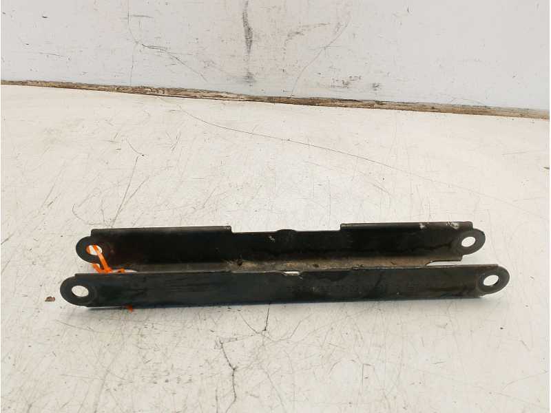 Recambio de brazo suspension trasero izquierdo para bmw x1 (e84) xdrive 28 i referencia OEM IAM 33326763477  